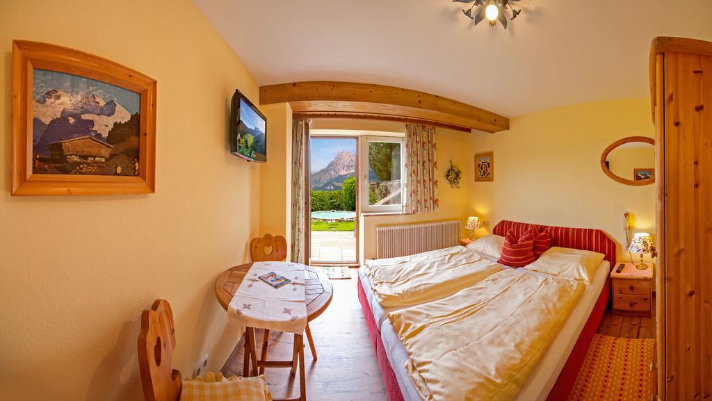 Romantik Aparthotel Sonnleitn Sankt Johann in Tirol Phòng bức ảnh